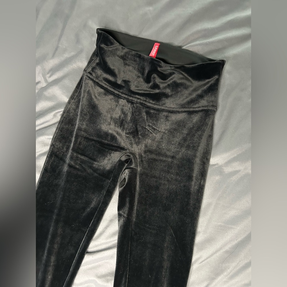 Spanx velvet leggings